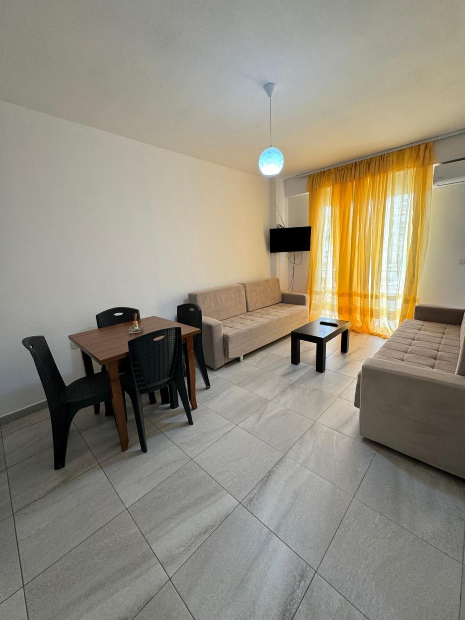 L.T. Noy'S Apartment ซารานเดอ ภายนอก รูปภาพ